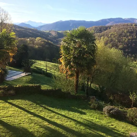 Casa Hourquet Nature Piscine Et Face Pyrenees * Montaut (Pyrenees-Atlantiques)